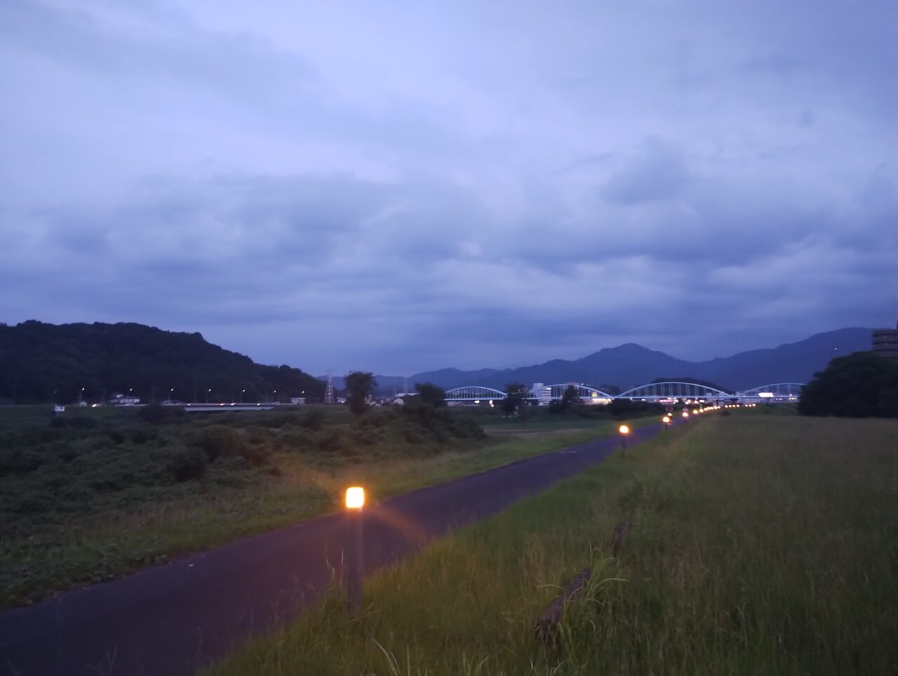 右撮影(夜)