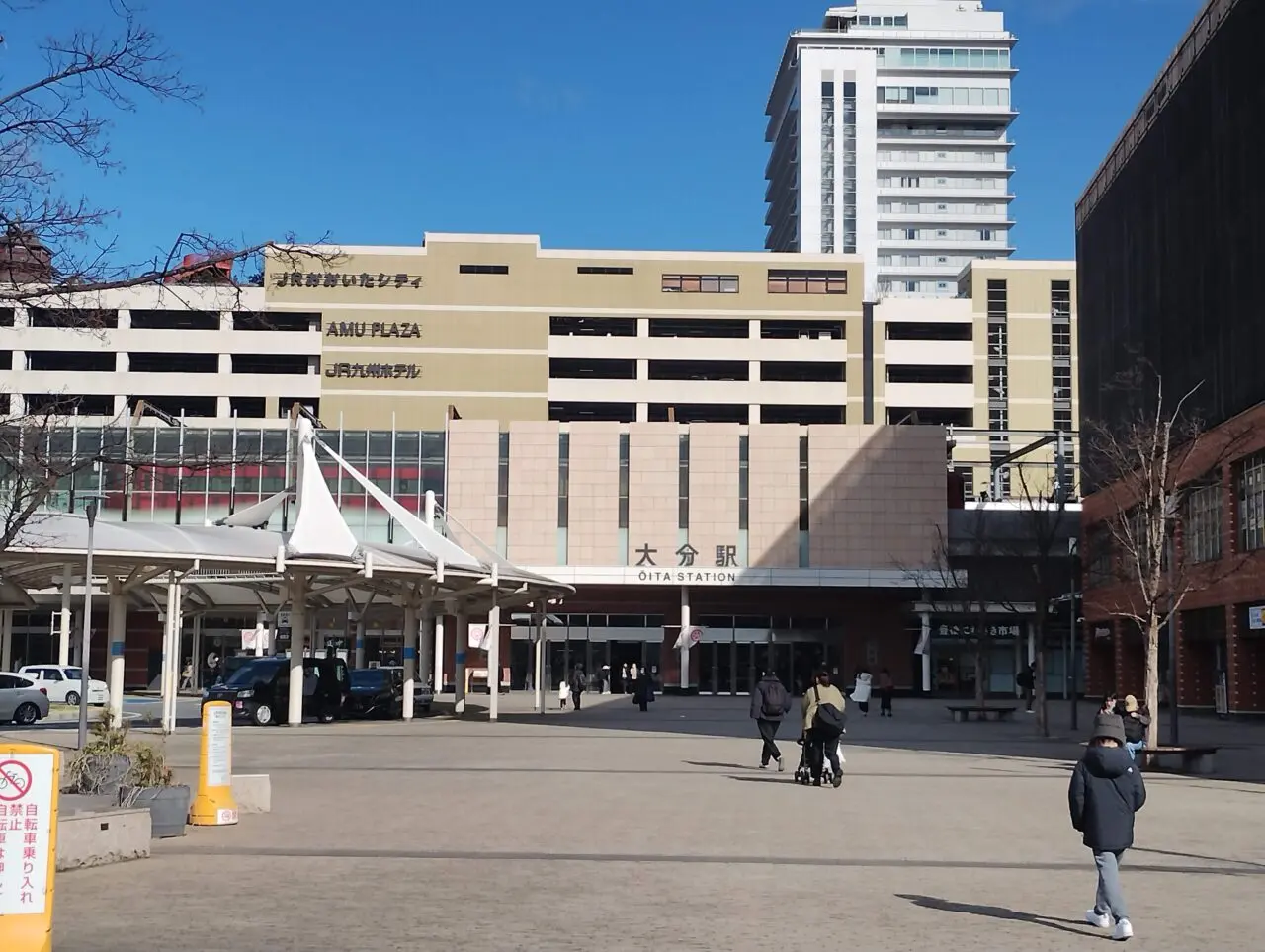 上野の森口広場