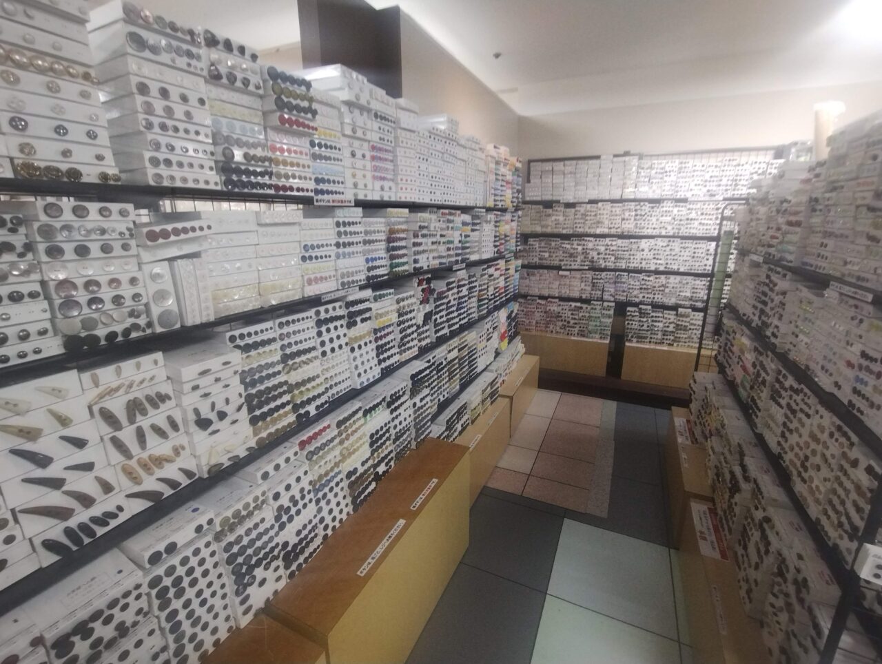 ボタンコーナー