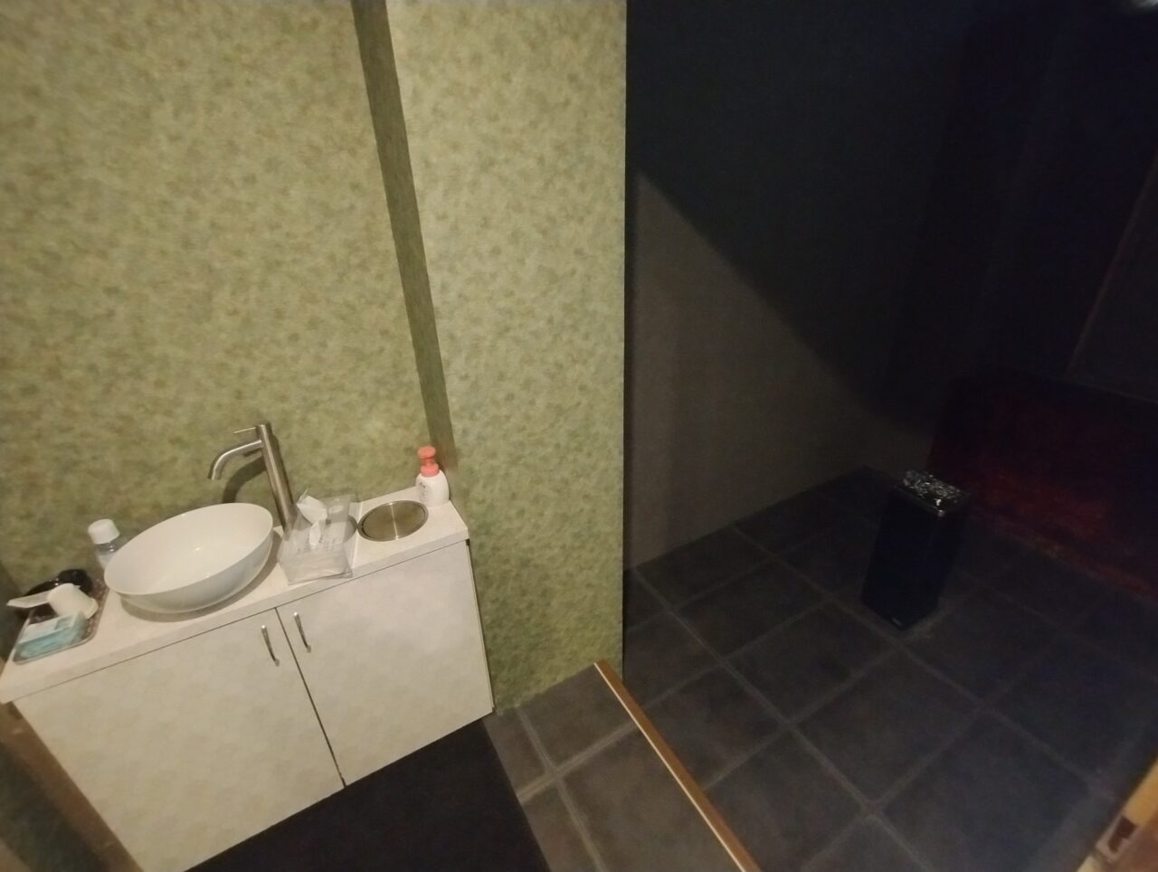 トイレと喫煙所