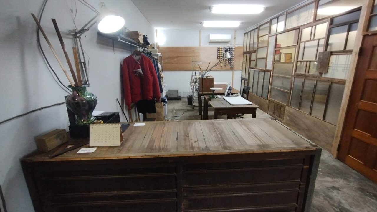 店内①