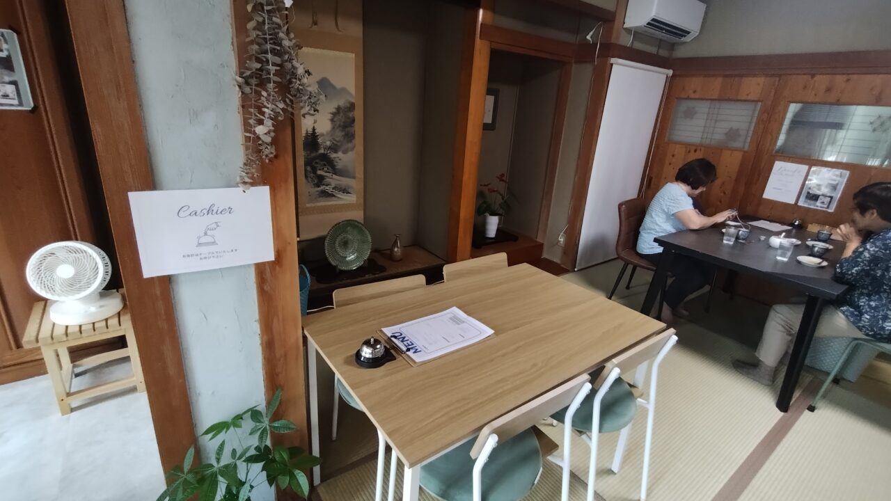 店内