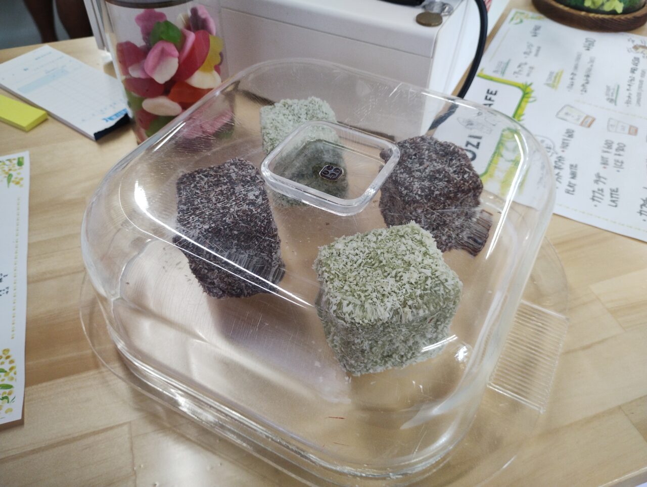 ラミントンケーキ