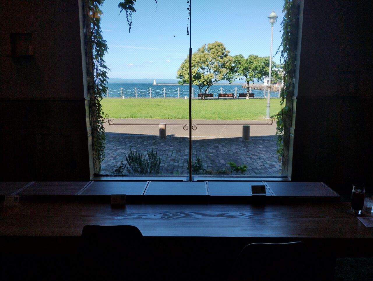 窓枠からの景色