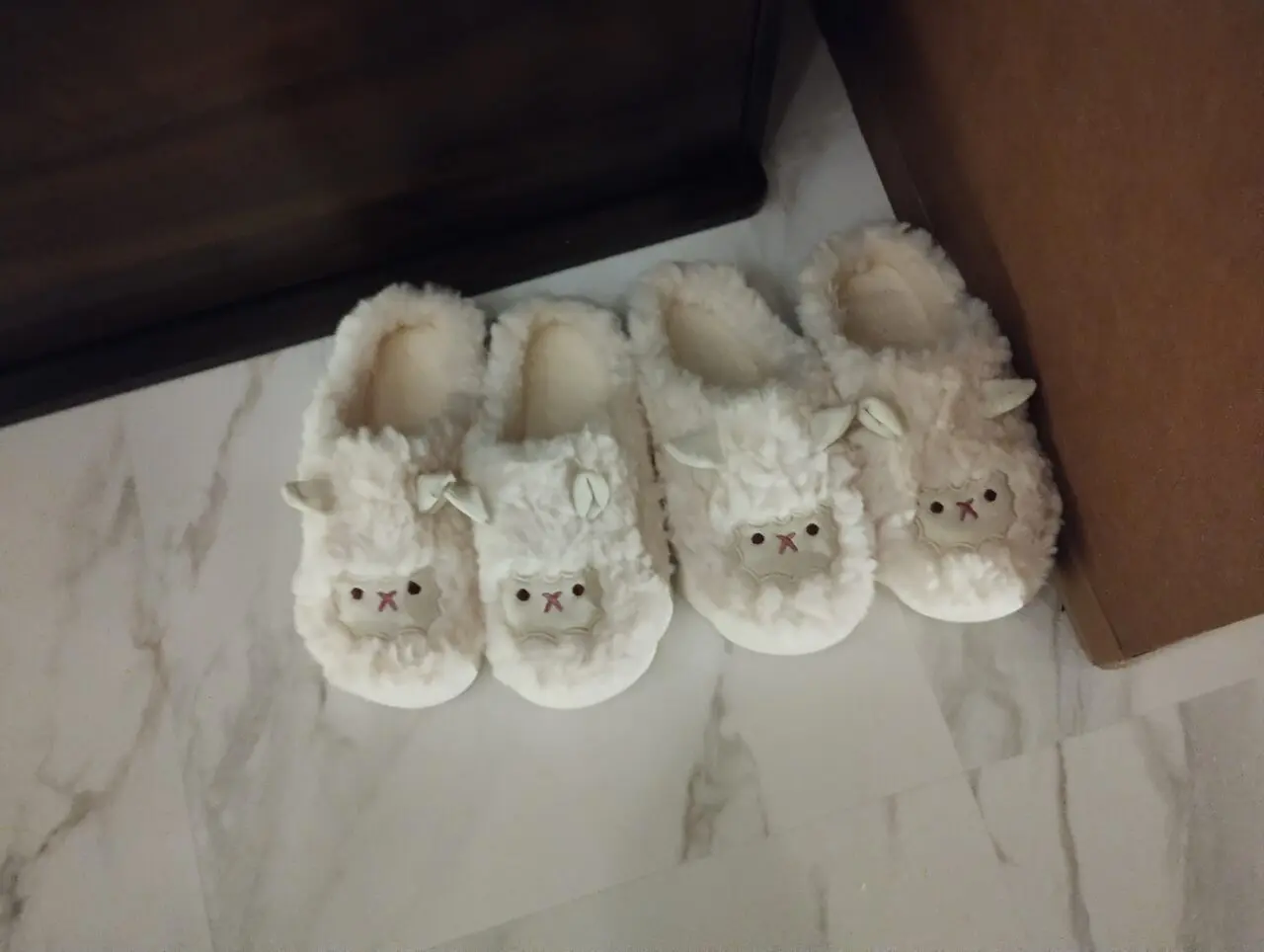 ヒツジスリッパ