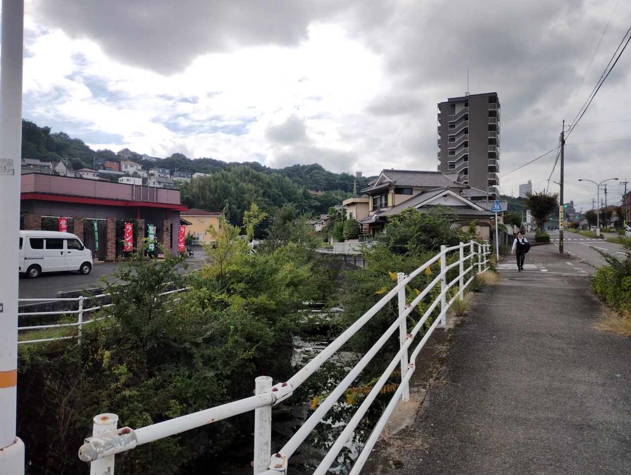 大通りから見える店舗